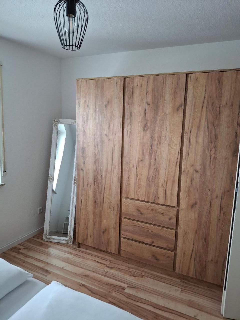 Apartment Schoene Mit Balkon